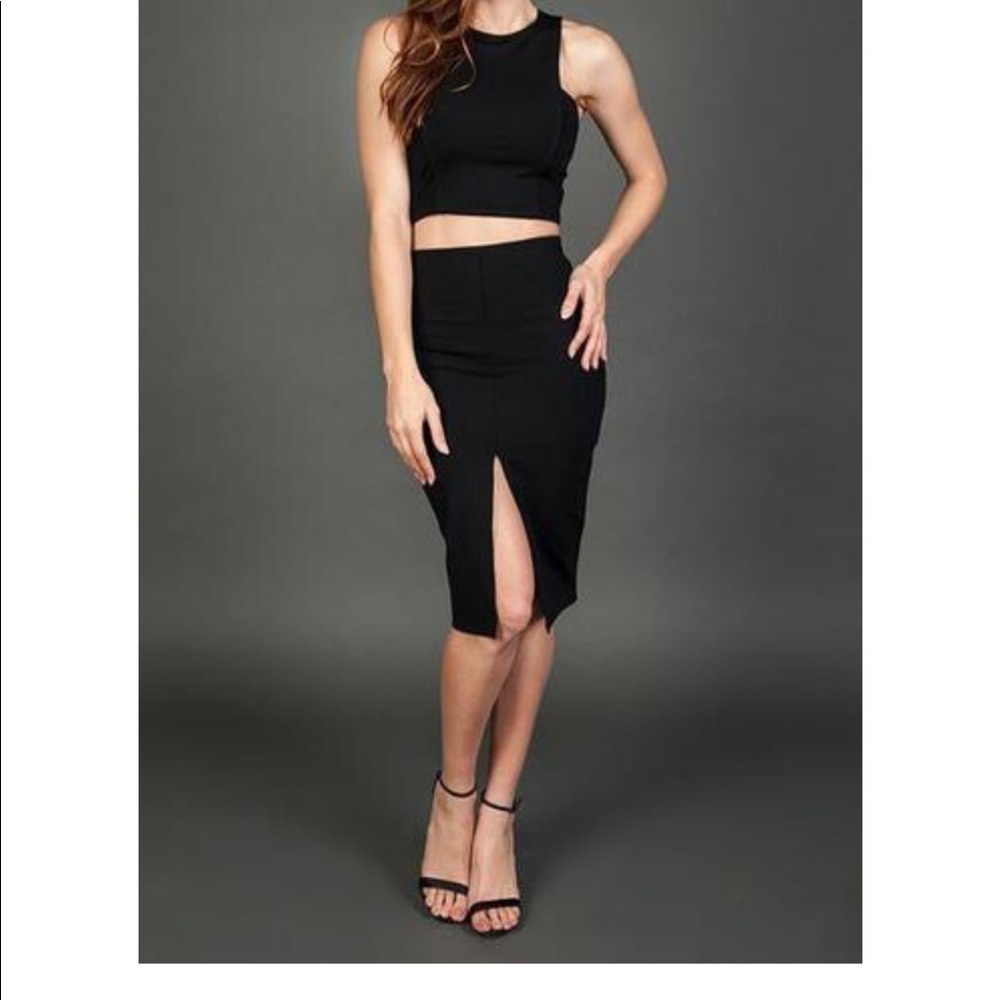 Revolve Donna Mizani black skirt. XS - Picture 2 of 6
